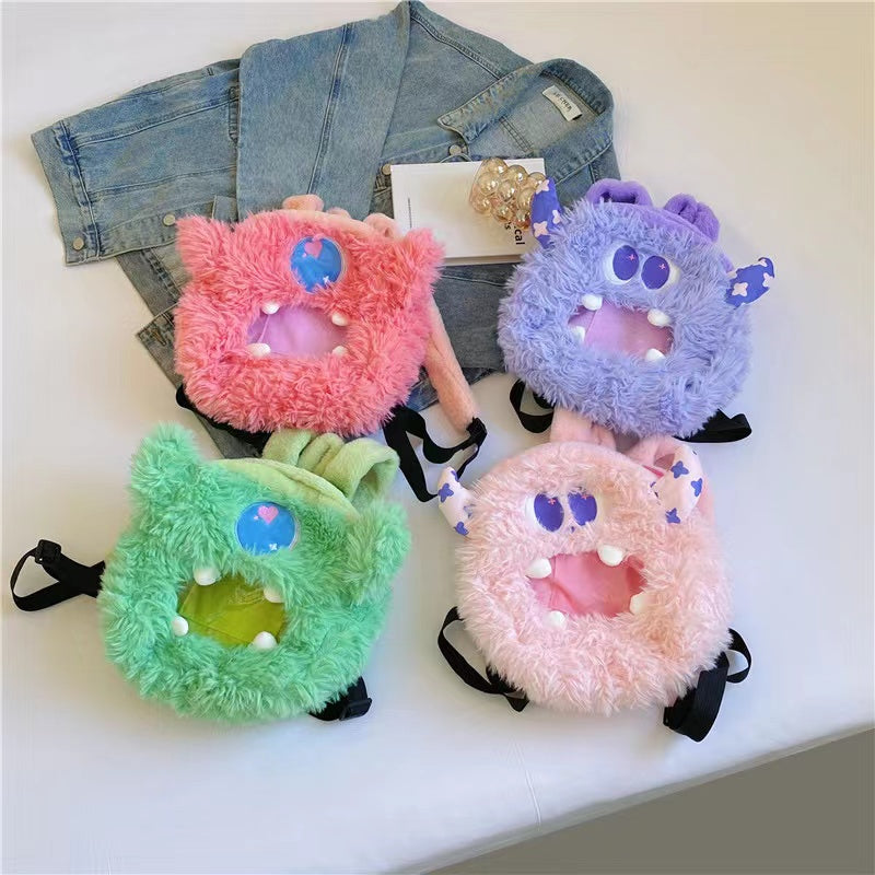 Mochila monstruo