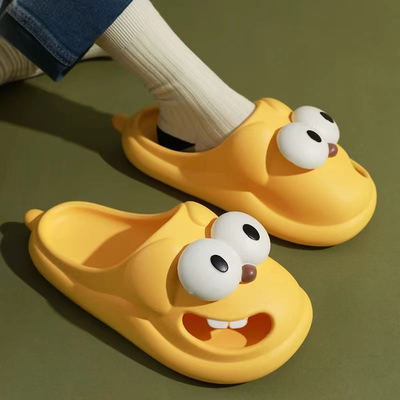 Zapatillas con ojos grandes