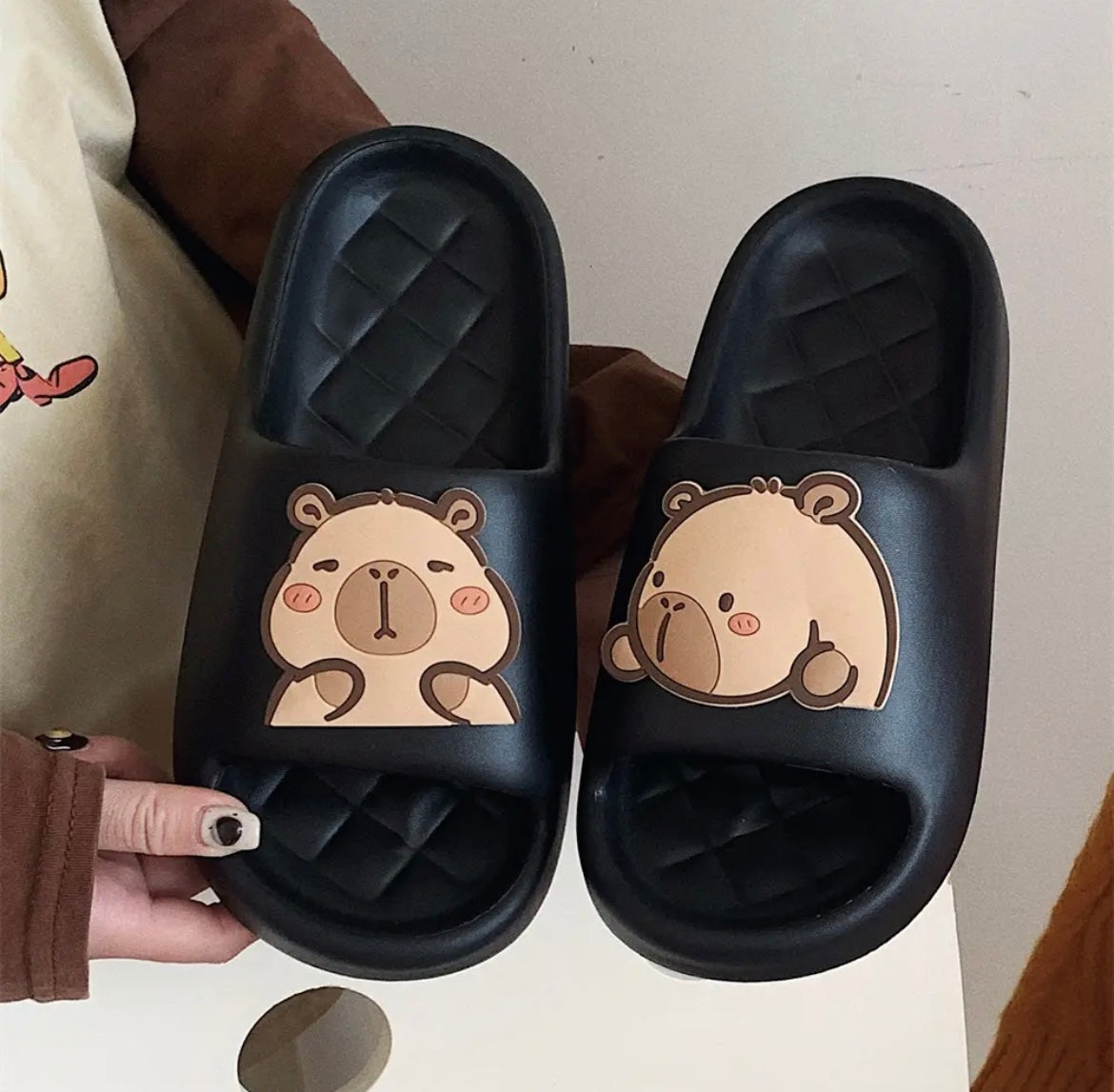 OFERTA Zapatillas de capibara