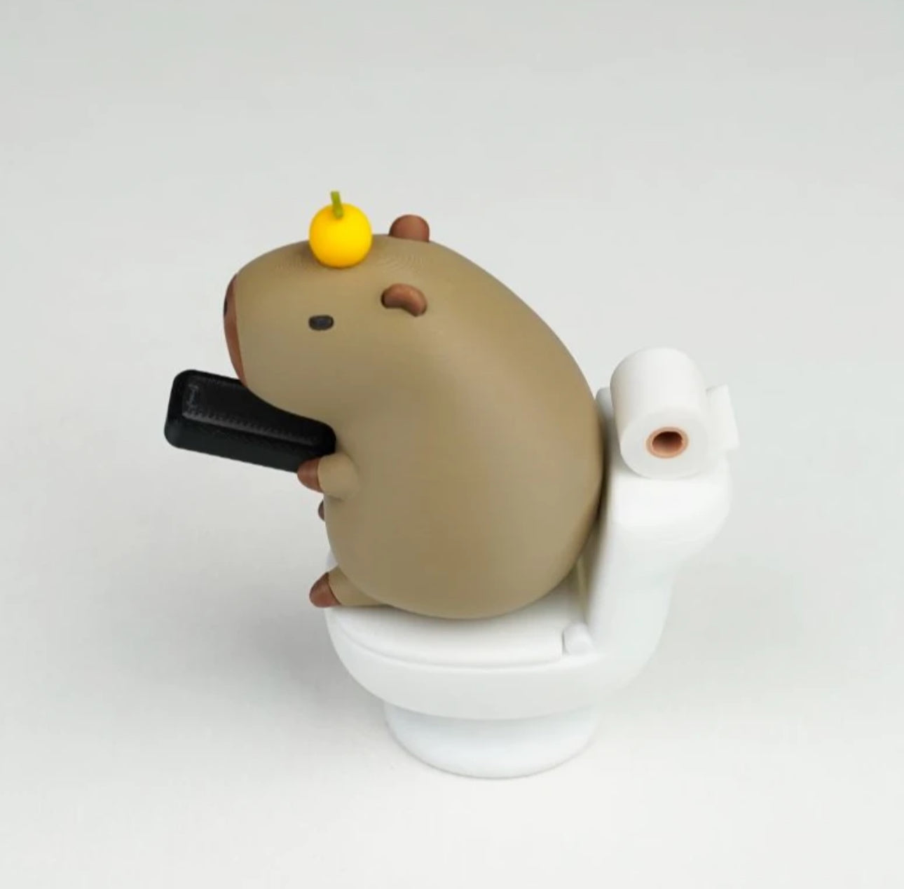 Capibara magnética en baño. juguetes figuras 3D