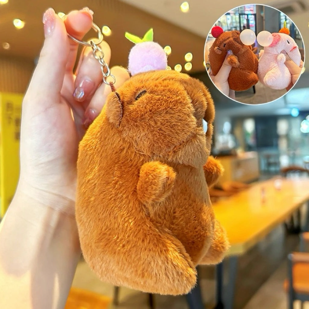 Llavero de Peluche Capibara con Frutas