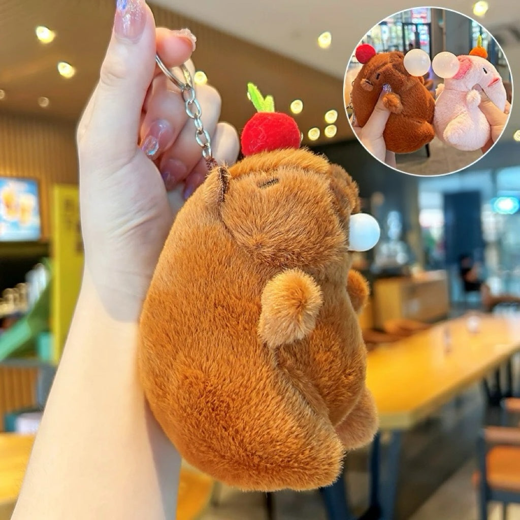 Llavero de Peluche Capibara con Frutas