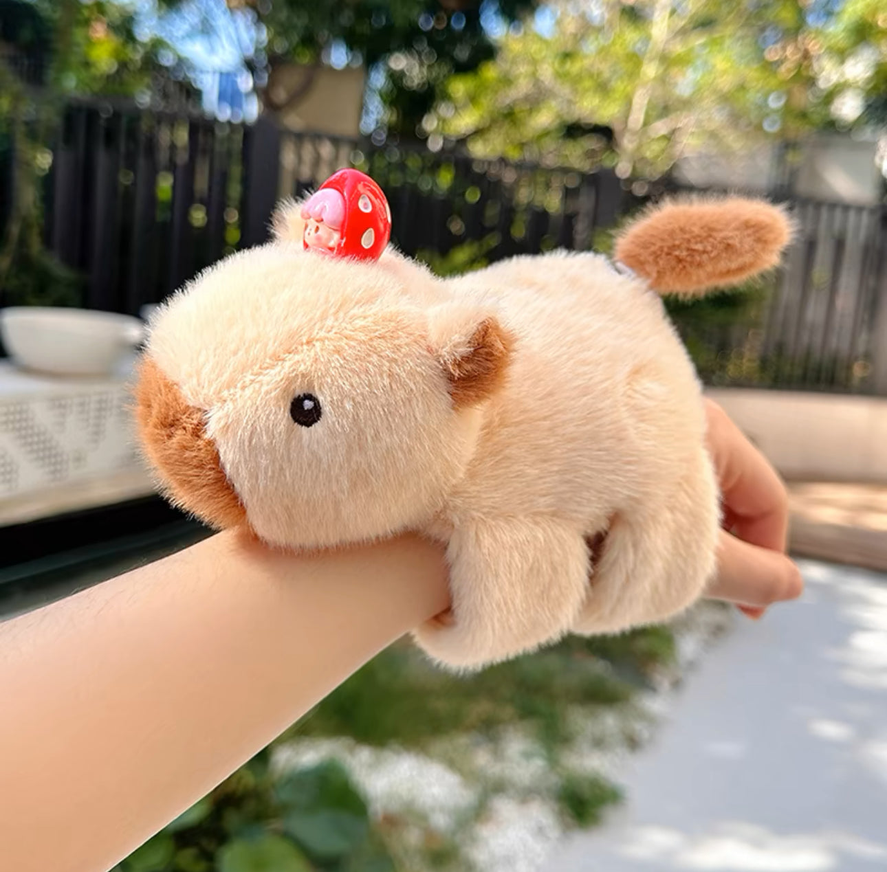 capybara pulsera, peluche capybara,La cola se puede girar